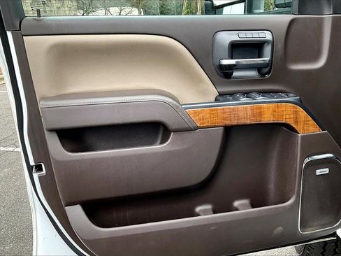 Used 2019 GMC Sierra 3500 SLT w/ Duramax Plus Package image 24