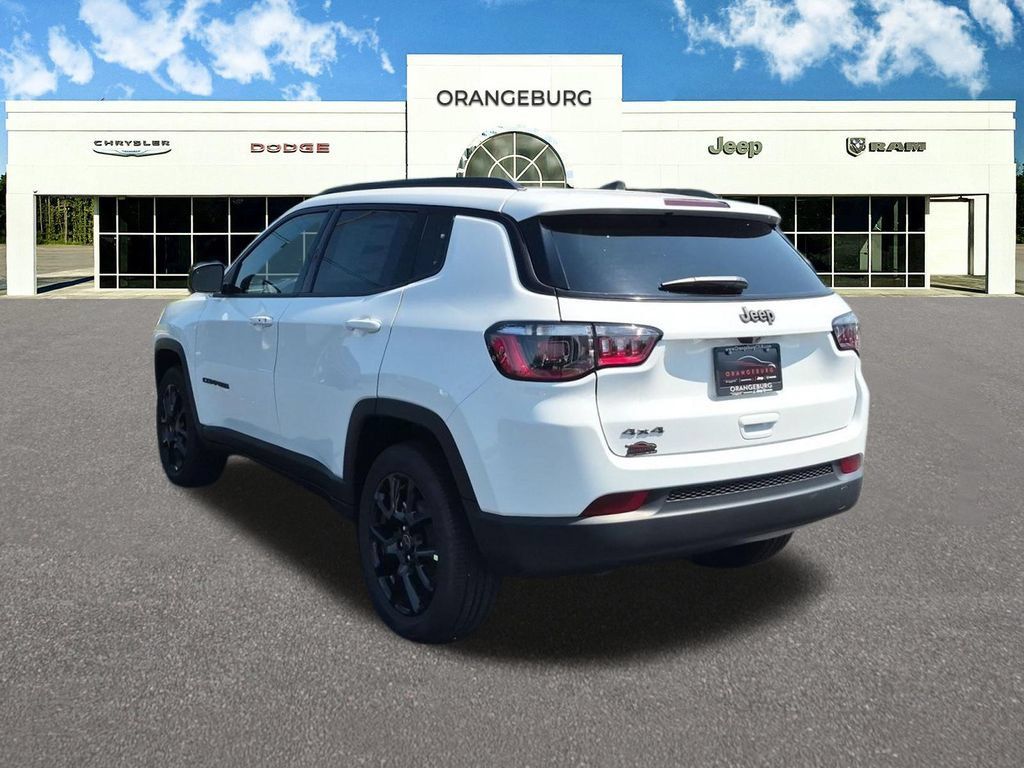 New 2026 Jeep Compass Latitude AWD/4WD image 7