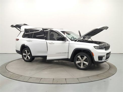 Used 2021 Jeep Grand Cherokee L Limited image 17