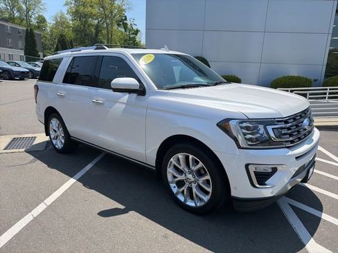 Used 2018 Ford Expedition Limited w/ Equipment Group 302A AWD/4WD image 9