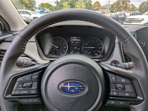 Used 2024 Subaru Crosstrek 2.5i Limited AWD/4WD image 27