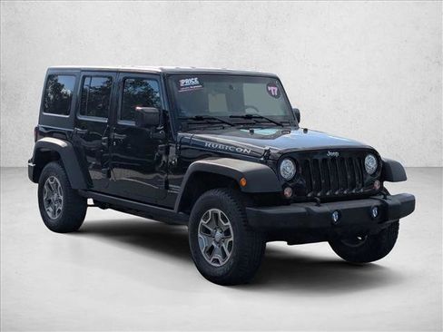 Used 2017 Jeep Wrangler Unlimited Rubicon w/ Connectivity Group image 3