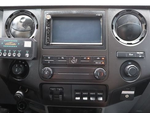 Used 2014 Ford F350 XL w/ Power Equipment Group AWD/4WD image 33