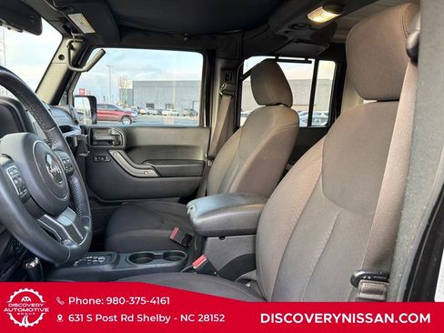 Used 2018 Jeep Wrangler Unlimited Sport S image 13