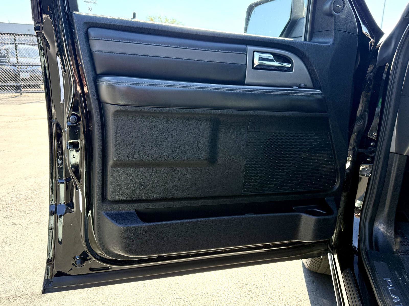 Used 2017 Ford Expedition Max Platinum AWD/4WD image 11