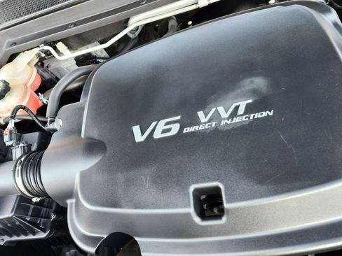 Used 2017 GMC Canyon SLT w/ Driver Alert Package image 36