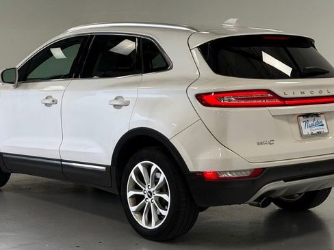 Used 2016 Lincoln MKC Select w/ Select Plus Package AWD/4WD image 4