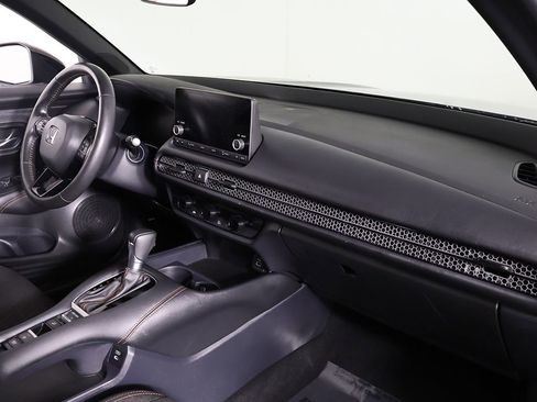Used 2025 Honda HR-V Sport image 26