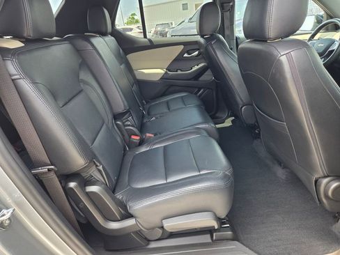 Certified 2023 Chevrolet Traverse LS FWD image 15