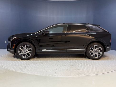 Certified 2025 Cadillac Optiq Luxury 1 image 2