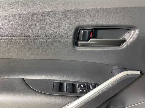 Certified 2023 Toyota Corolla Cross LE AWD/4WD image 21