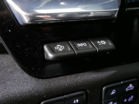 Used 2024 Chevrolet Silverado 1500 High Country w/ High Country Premium Package AWD/4WD image 21