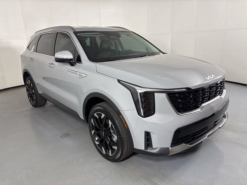 New 2026 Kia Sorento EX AWD/4WD image 2