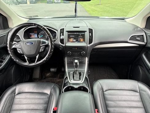 Used 2015 Ford Edge SEL w/ Equipment Group 201A AWD/4WD image 18