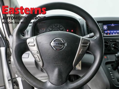 Used 2020 Nissan NV200 S image 10
