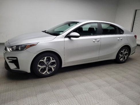 Used 2021 Kia Forte LXS FWD image 2