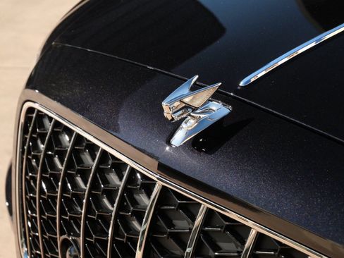 Used 2026 Bentley Flying Spur Azure AWD/4WD image 10