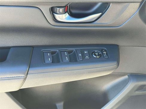 Used 2024 Honda CR-V EX image 17