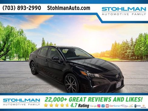 Used 2024 Toyota Camry SE w/ Blackout Package (TMS) image 2