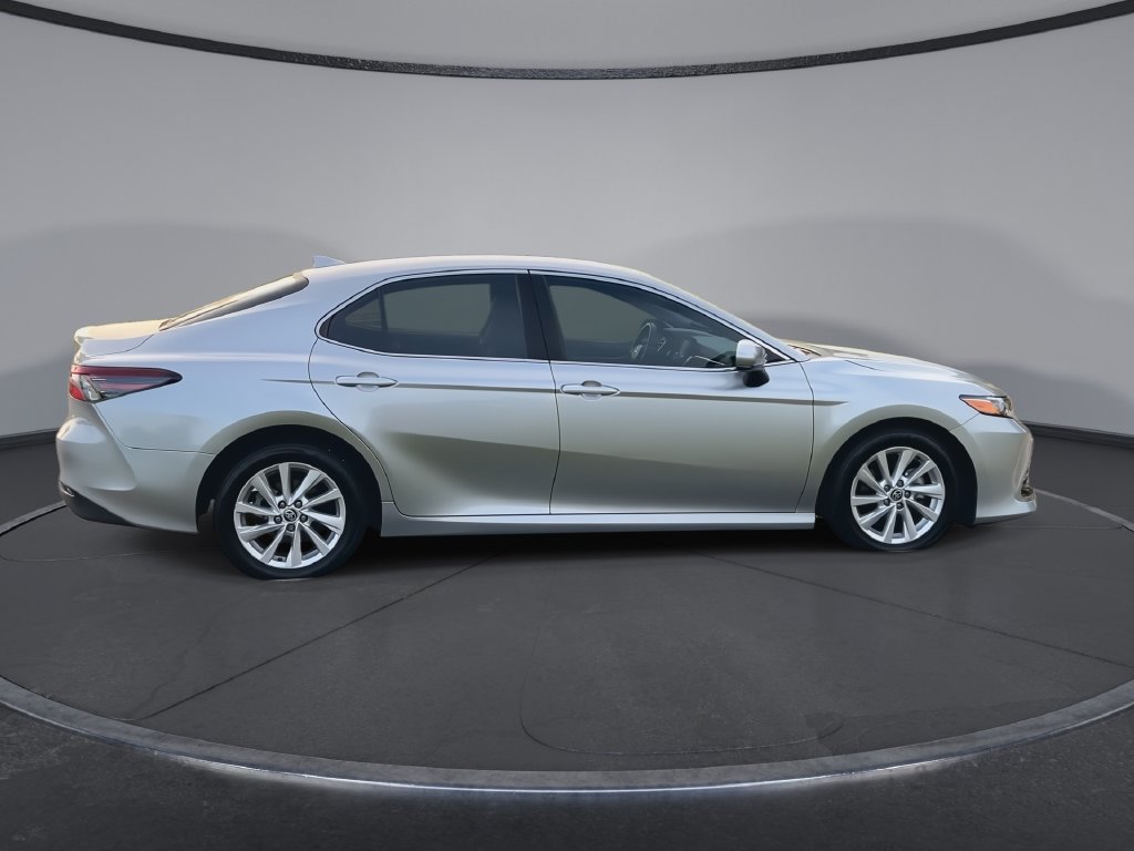 Used 2023 Toyota Camry LE FWD image 9