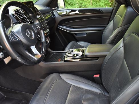 Used 2019 Mercedes-Benz GLS 550 4MATIC w/ Driver Assistance Package image 14