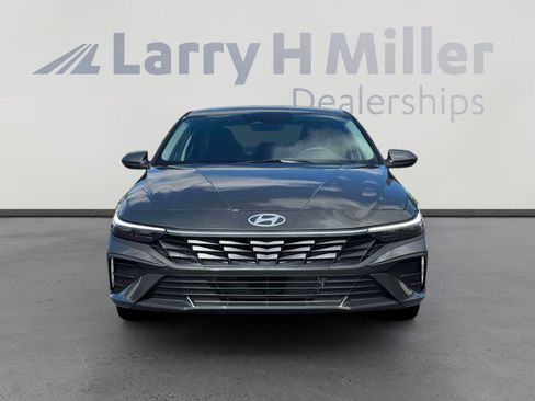 New 2026 Hyundai Elantra Blue image 12