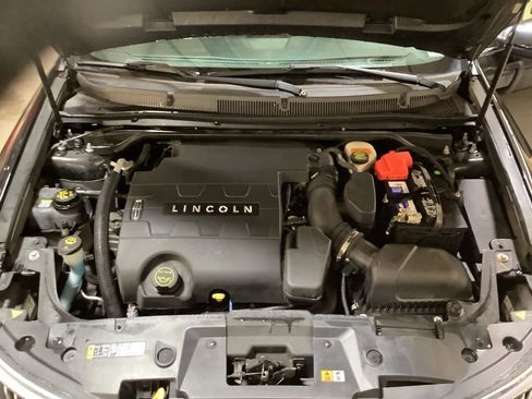 Used 2015 Lincoln MKS AWD w/ Equipment Group 101A image 21