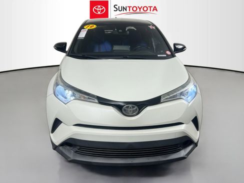 Used 2019 Toyota C-HR XLE image 10