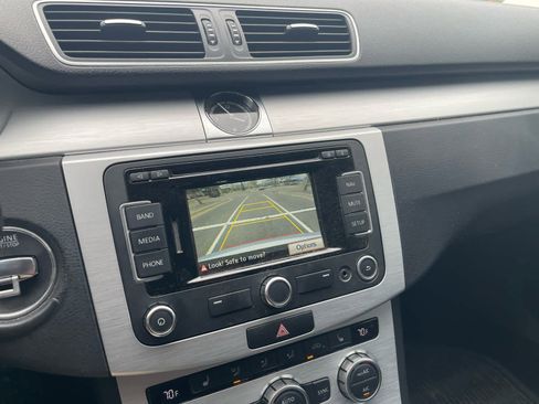 Used 2014 Volkswagen CC R-Line FWD image 11