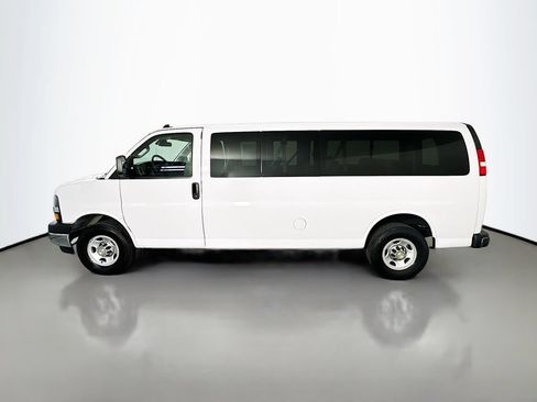 Used 2024 Chevrolet Express 3500 LT w/ LT Preferred Equipment Group RWD image 4