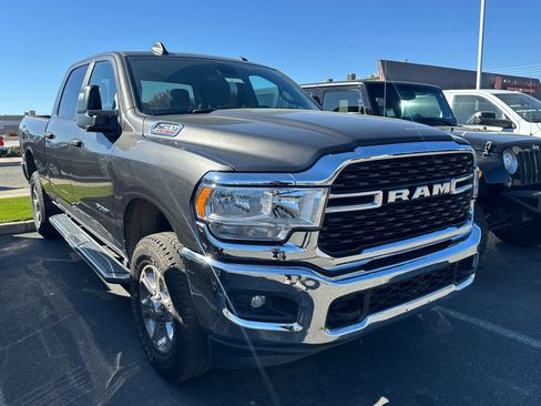 Used 2024 RAM 2500 Big Horn image 2