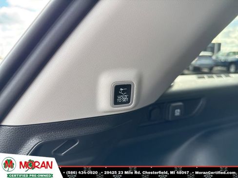 Used 2023 Jeep Grand Cherokee Limited image 32