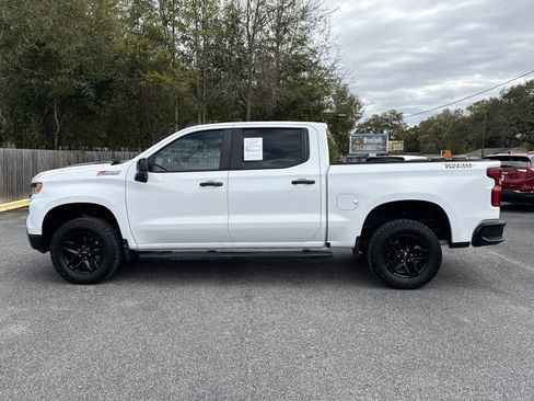 Used 2024 Chevrolet Silverado 1500 LT Trail Boss w/ Protection Package AWD/4WD image 2
