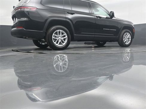 New 2025 Jeep Grand Cherokee L Laredo w/ Luxury Tech Group I image 39