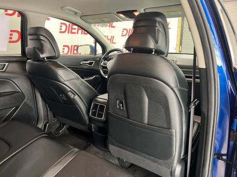 Used 2023 Kia Sportage EX FWD image 11