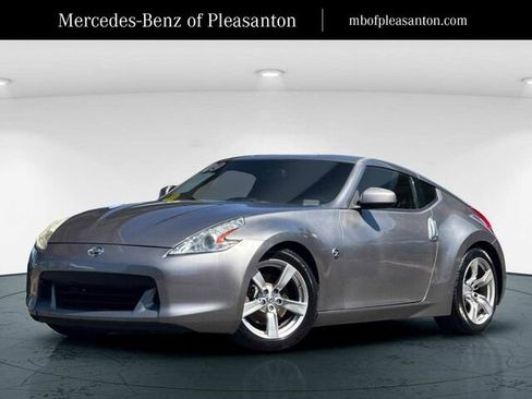Used 2009 Nissan 370Z Touring image 1