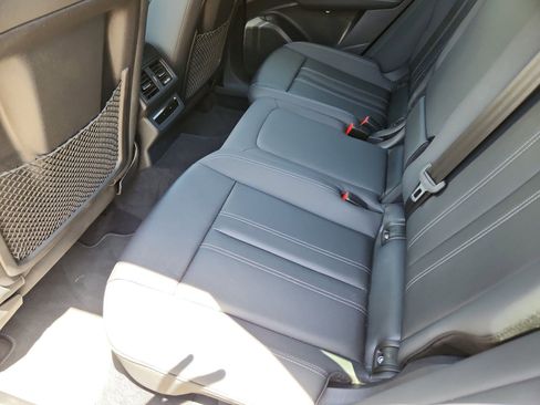 Used 2025 Audi Q5 Premium w/ Convenience Package AWD/4WD image 11