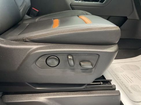 Used 2024 GMC Sierra 1500 AT4 w/ AT4 Premium Package image 18