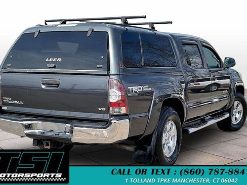 Used 2012 Toyota Tacoma 4x4 Double Cab w/ TRD Off-Road Pkg image 2