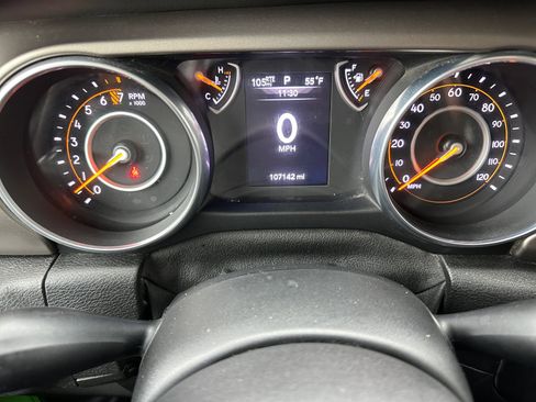 Used 2018 Jeep Wrangler Unlimited Sport AWD/4WD image 20
