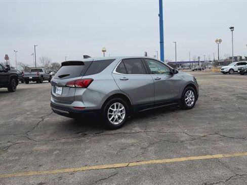 Used 2023 Chevrolet Equinox LT image 9