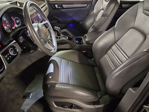 Used 2022 Porsche Cayenne S image 5