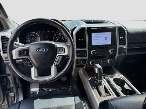 Used 2020 Ford F150 Lariat w/ Equipment Group 502A Luxury AWD/4WD image 20