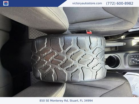 Used 2014 Jeep Wrangler Unlimited Sahara w/ Max Tow Package AWD/4WD image 26