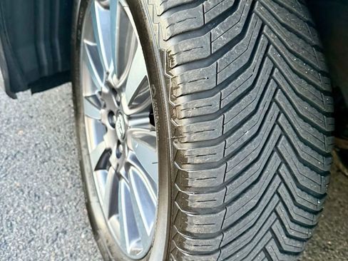 Used 2020 Toyota Sienna XLE image 21