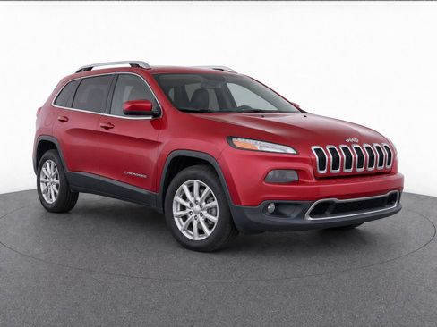 Used 2015 Jeep Cherokee Limited w/ Luxury Group AWD/4WD image 2