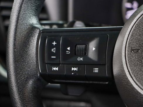 Used 2024 Nissan Rogue SV image 13