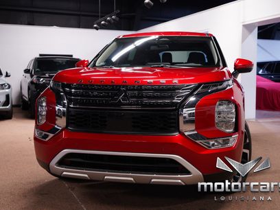 Used 2023 Mitsubishi Outlander SE