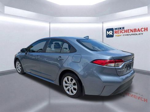 Used 2025 Toyota Corolla LE FWD image 6