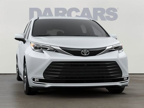 New 2026 Toyota Sienna Platinum image 18